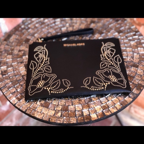 Michael Kors Large Nouvea Floral Clutch wristlet